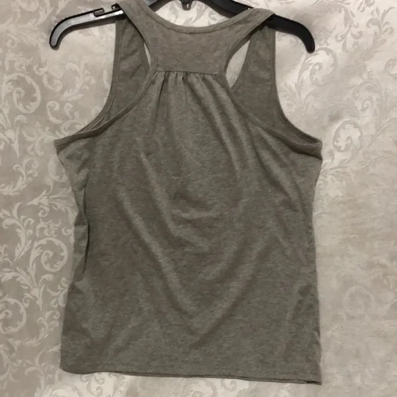 EUC Active Wear Softball Tunic Top Size Medium Women. Excellent Used Condition. - Picture 6 of 6